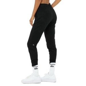 Alo Yoga Unwind Sweatpant Black Size M
